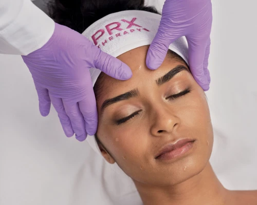 Resultados de rejuvenecimiento facial con PRX PLUS